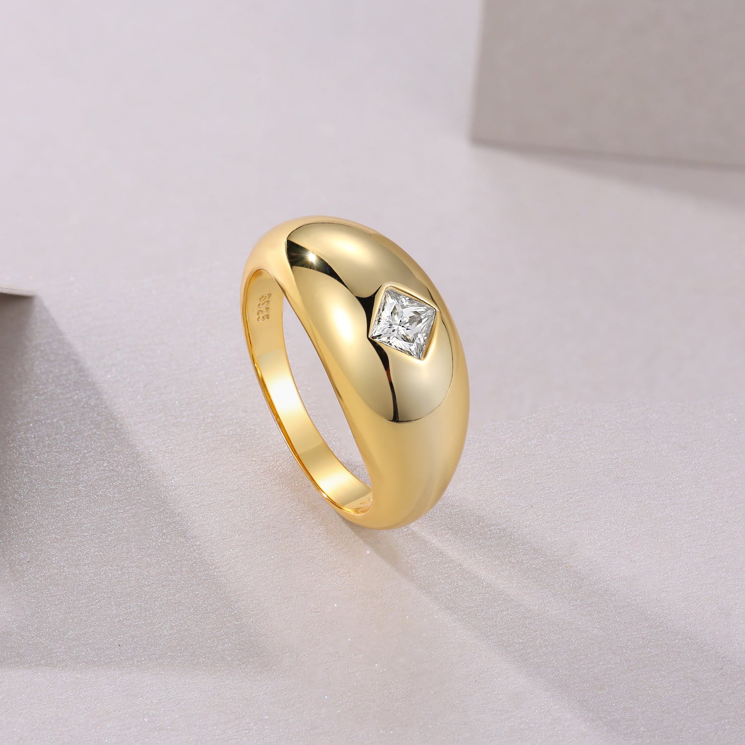 Butterfly - A Luxurious And Fashionable Light Luxury Jewelry Silver Ring Set With Top-quality Moissanite, S925 Silver Plated With Platinum