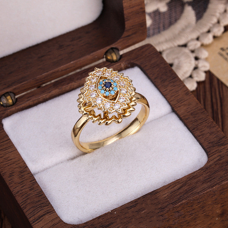 Bold And Dramatic Circular Opening Ring For The Index Finger Designed For Women